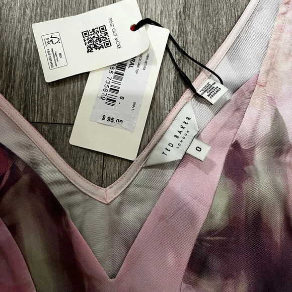 NWT Ted Baker Nethiia V-Neck Cami Top Size 0 / US 2 - Picture 8 of 10